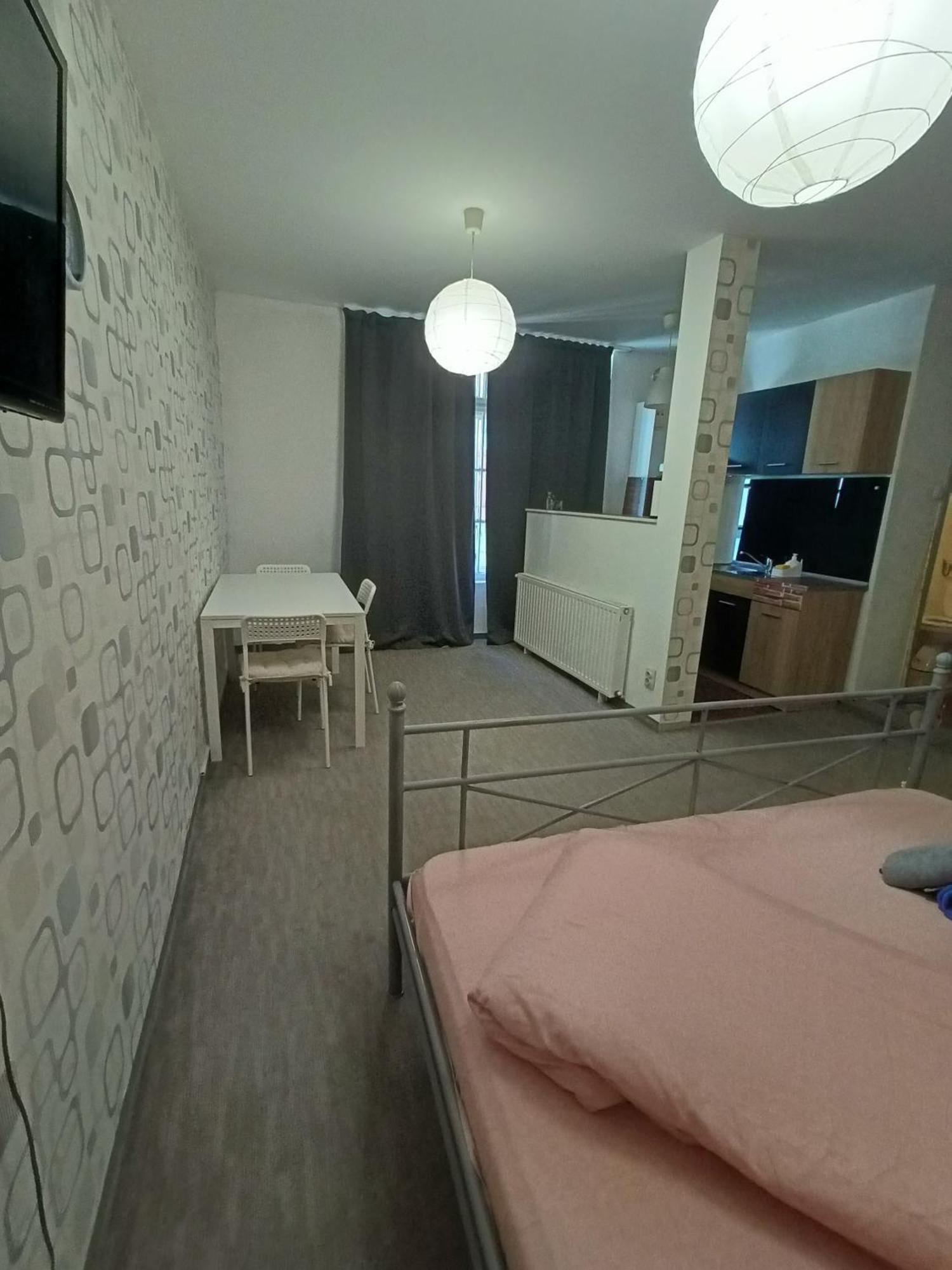 סיביו Apartment Happy June מראה חיצוני תמונה